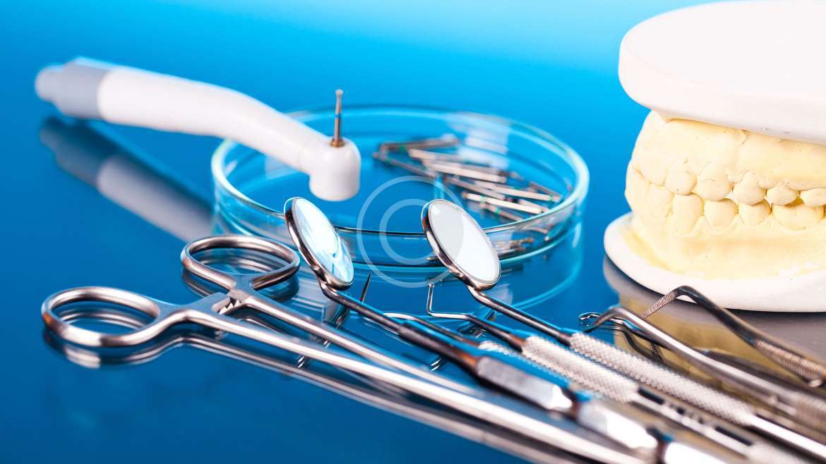 Evoluția stomatologiei: Care sunt tendințele actuale și ce ne rezervă viitorul?